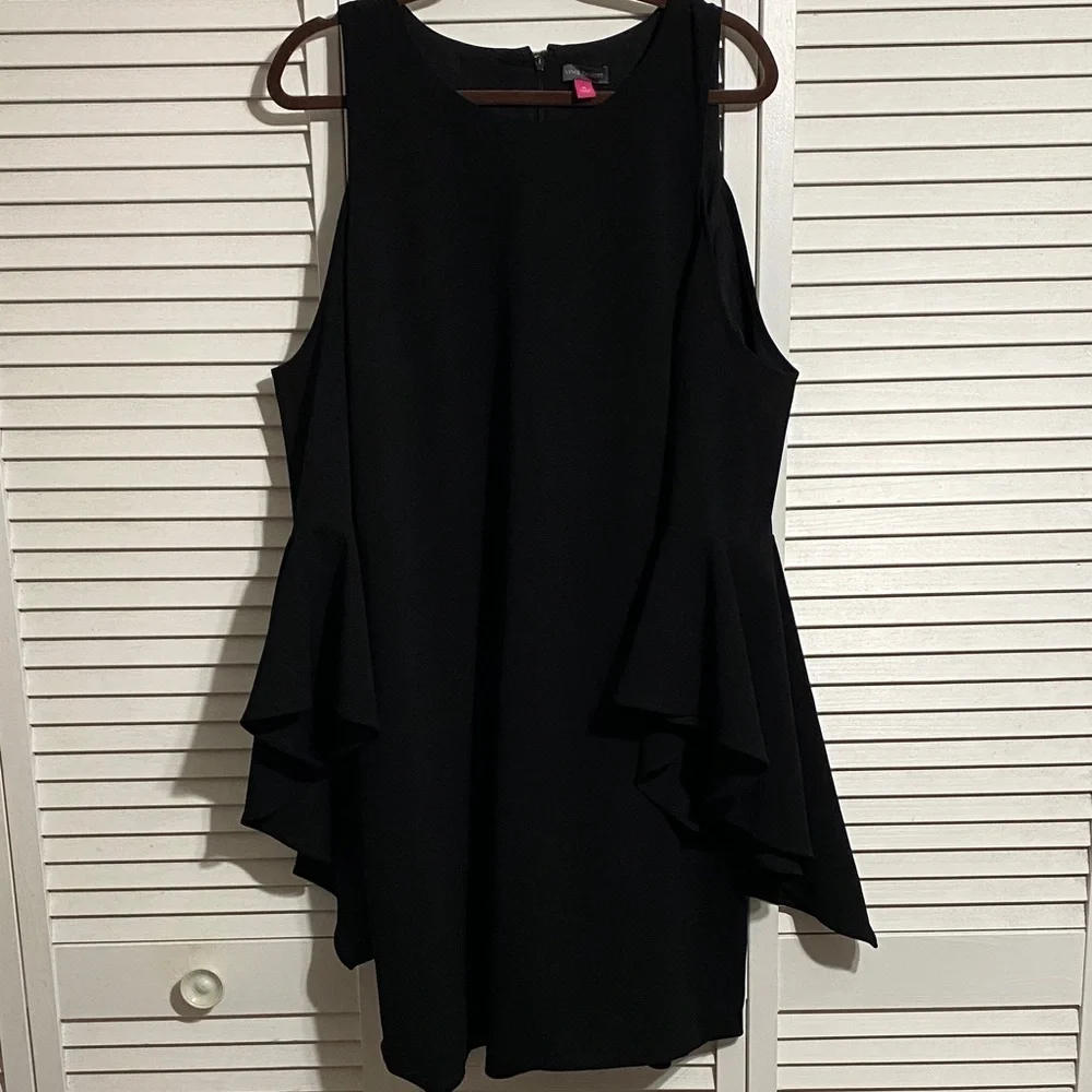 Vince Camuto Black Cold Shoulder Bell Sleeve Party Dress - Picture 2 of 9